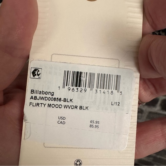 NWT Billabong flirty mood floral black white puff sleeve mini dress - Picture 11 of 16